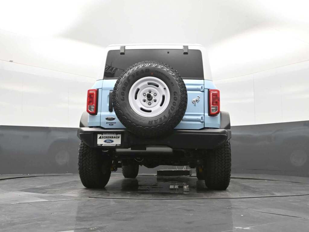 2025 Ford Bronco Heritage Edition