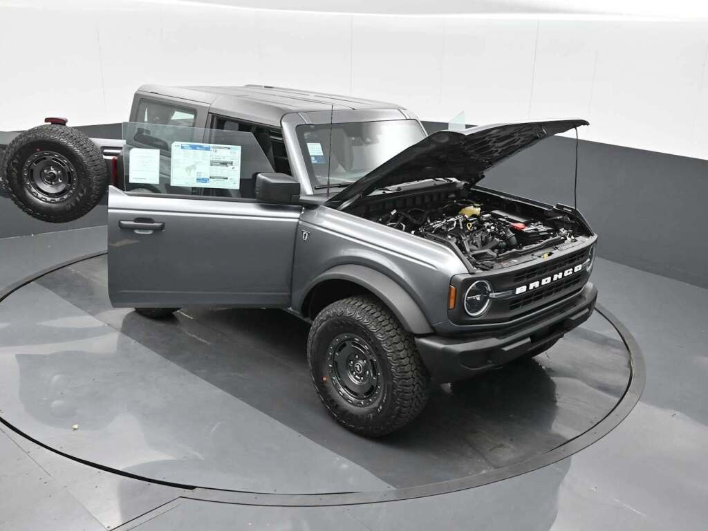 2025 Ford Bronco 