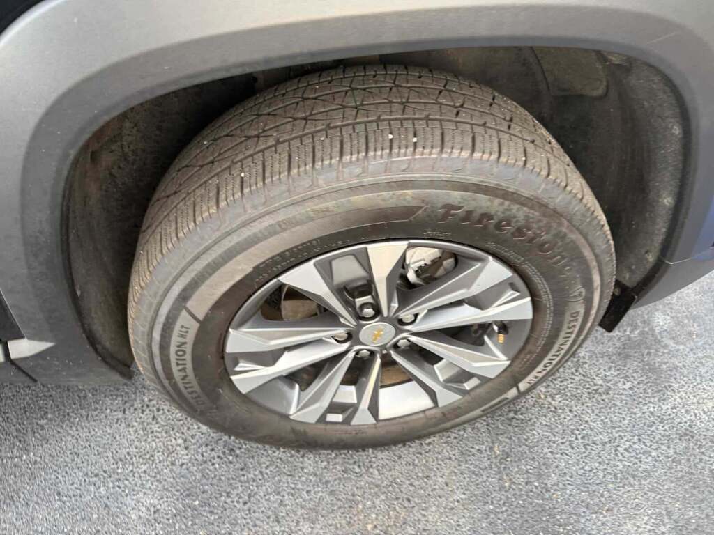 2025 Chevrolet Equinox FWD LT