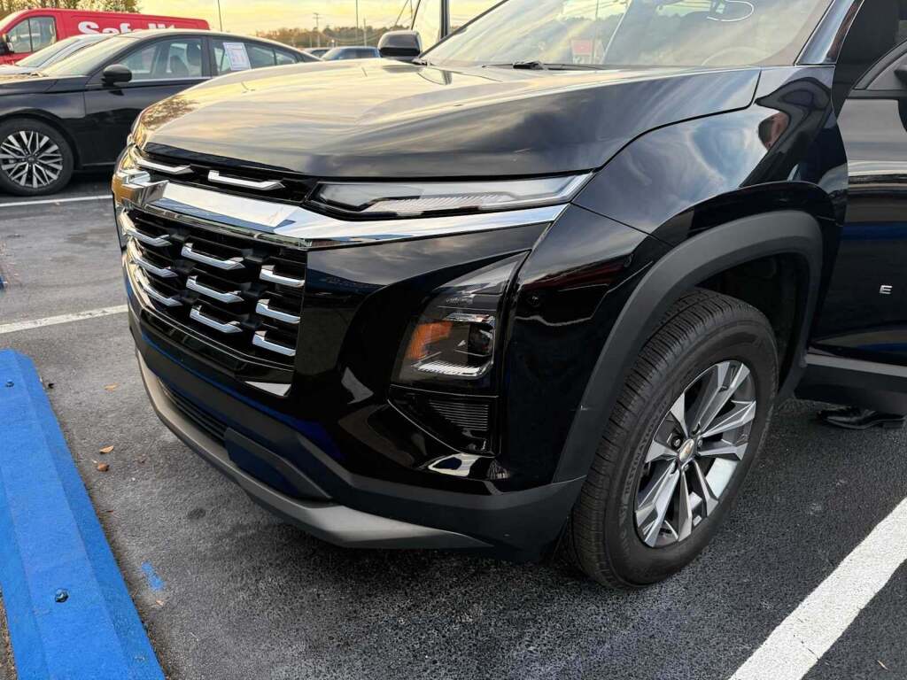 2025 Chevrolet Equinox FWD LT