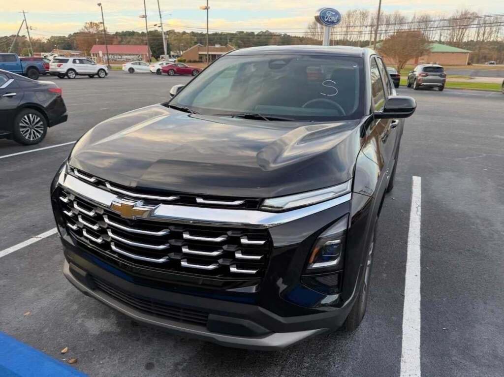 2025 Chevrolet Equinox FWD LT