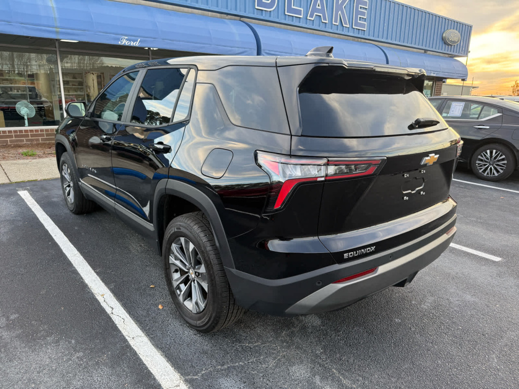 2025 Chevrolet Equinox FWD LT