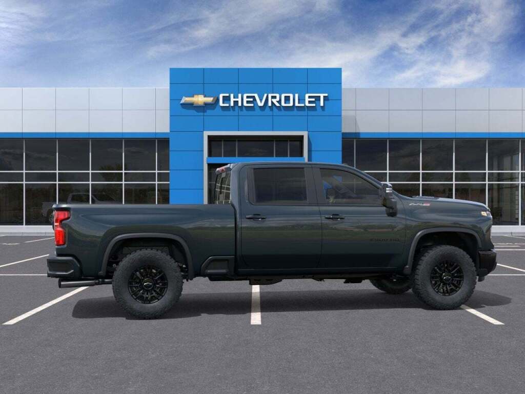 2026 Chevrolet Silverado 2500HD Crew Cab, Standard Bed, XR2, 4WD