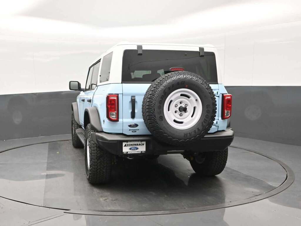 2025 Ford Bronco Heritage Edition