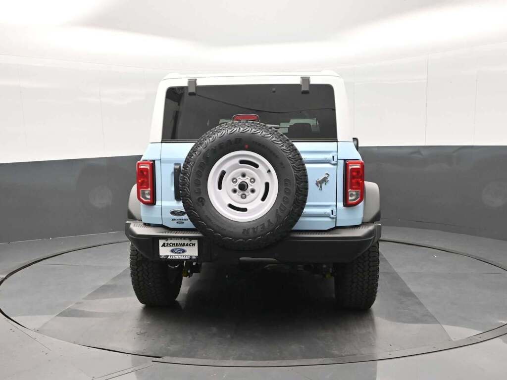 2025 Ford Bronco Heritage Edition