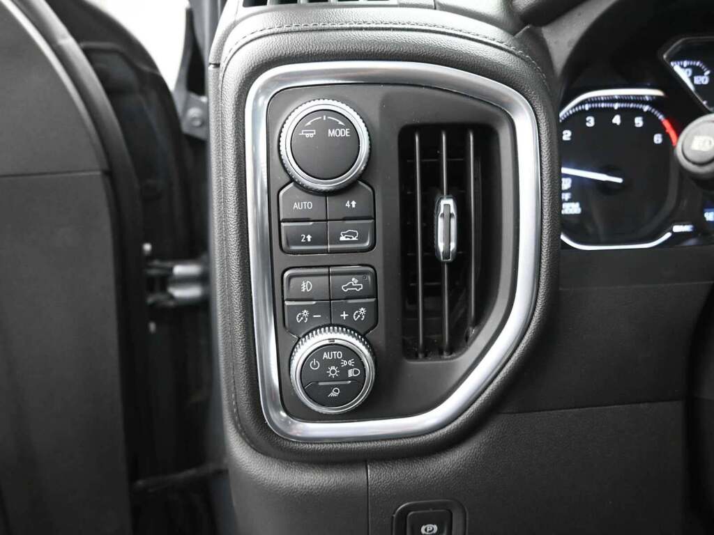 2020 GMC Sierra 1500 4WD Crew Cab Short Box SLT