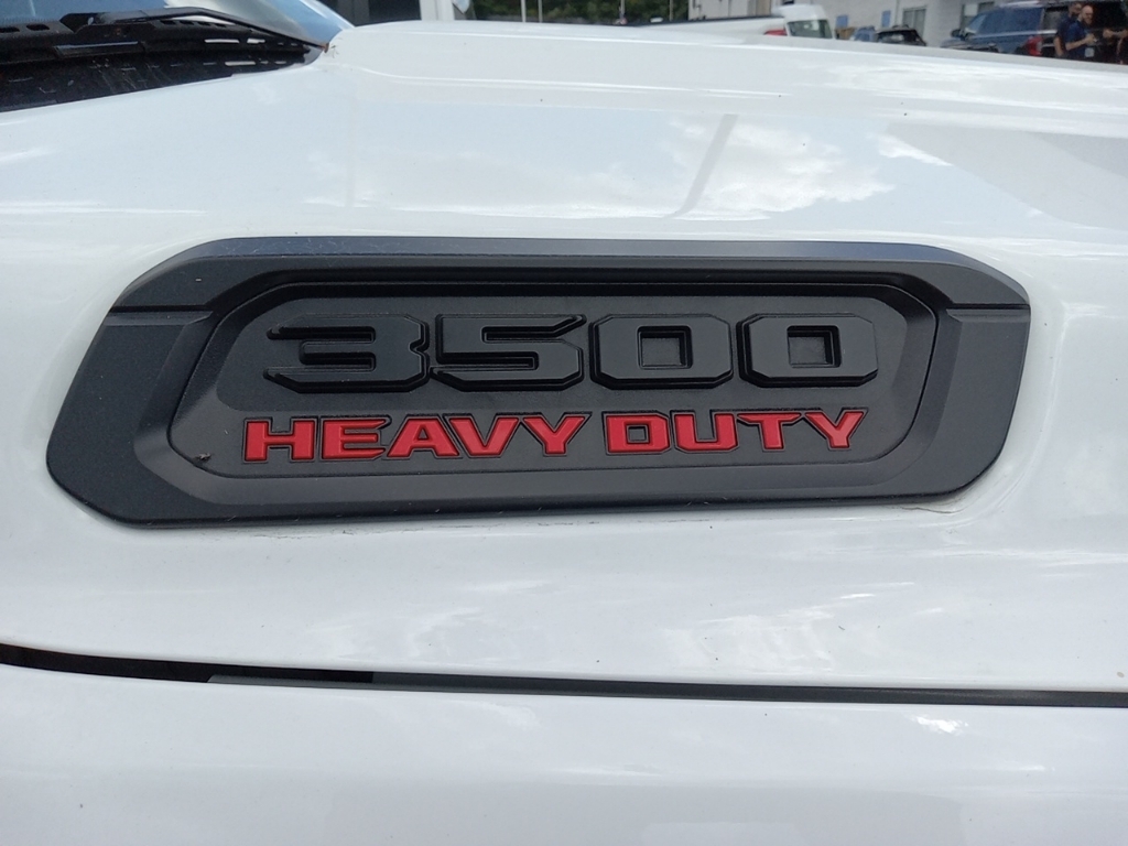 2022 Ram 3500 Chassis Tradesman/SLT/Laramie/Limited