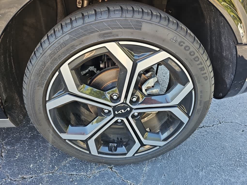 2023 Kia Niro SX Touring