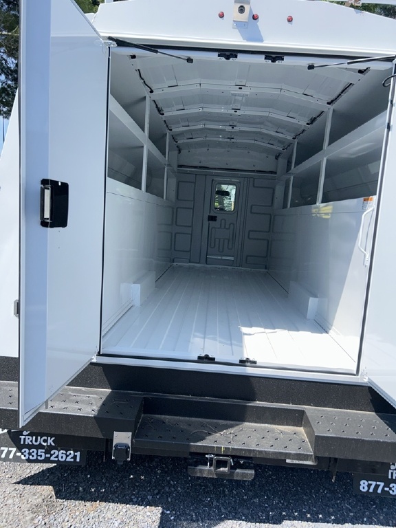 2024 Ford E-450 Cutaway 