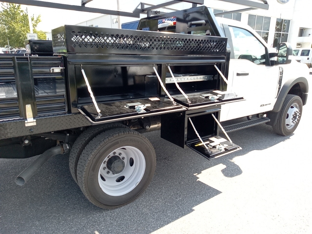 2023 Ford F-550 Chassis XL