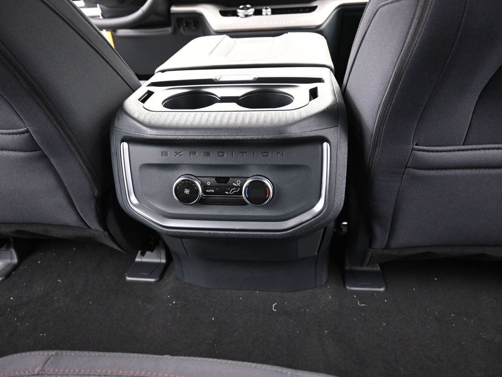 2025 Ford Expedition Active MAX