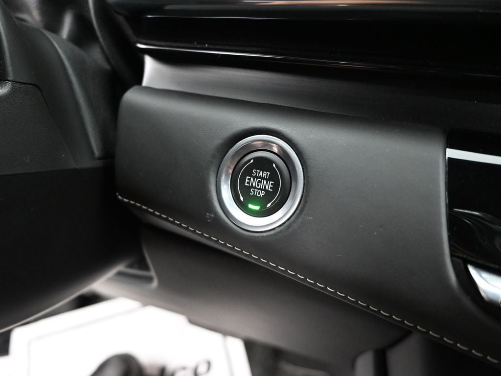 2023 Cadillac Escalade 4WD Sport Platinum