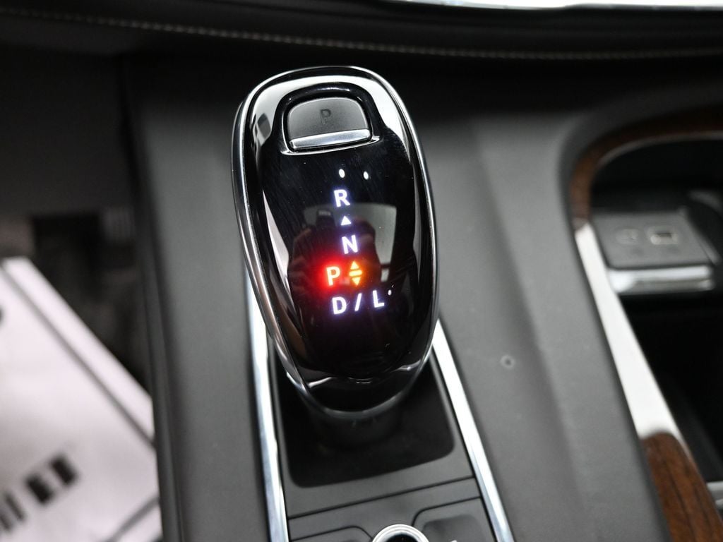 2023 Cadillac Escalade 4WD Sport Platinum