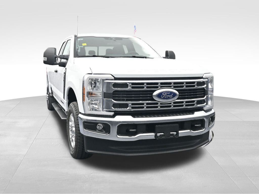 2026 Ford F-350 XLT