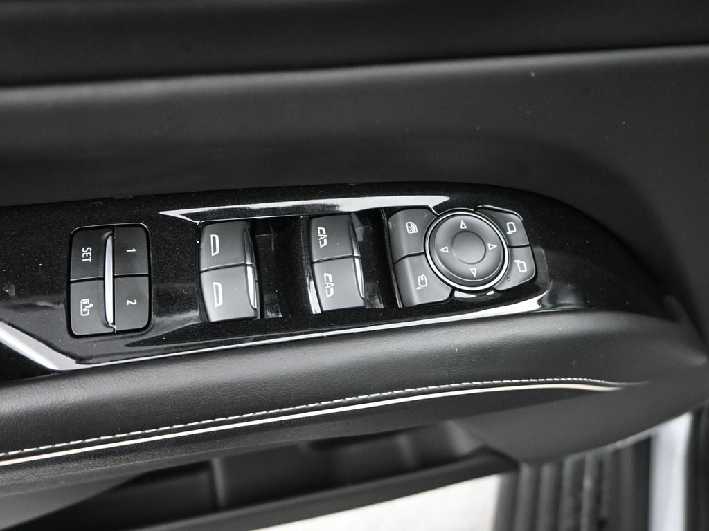 2023 Cadillac Escalade 4WD Sport Platinum