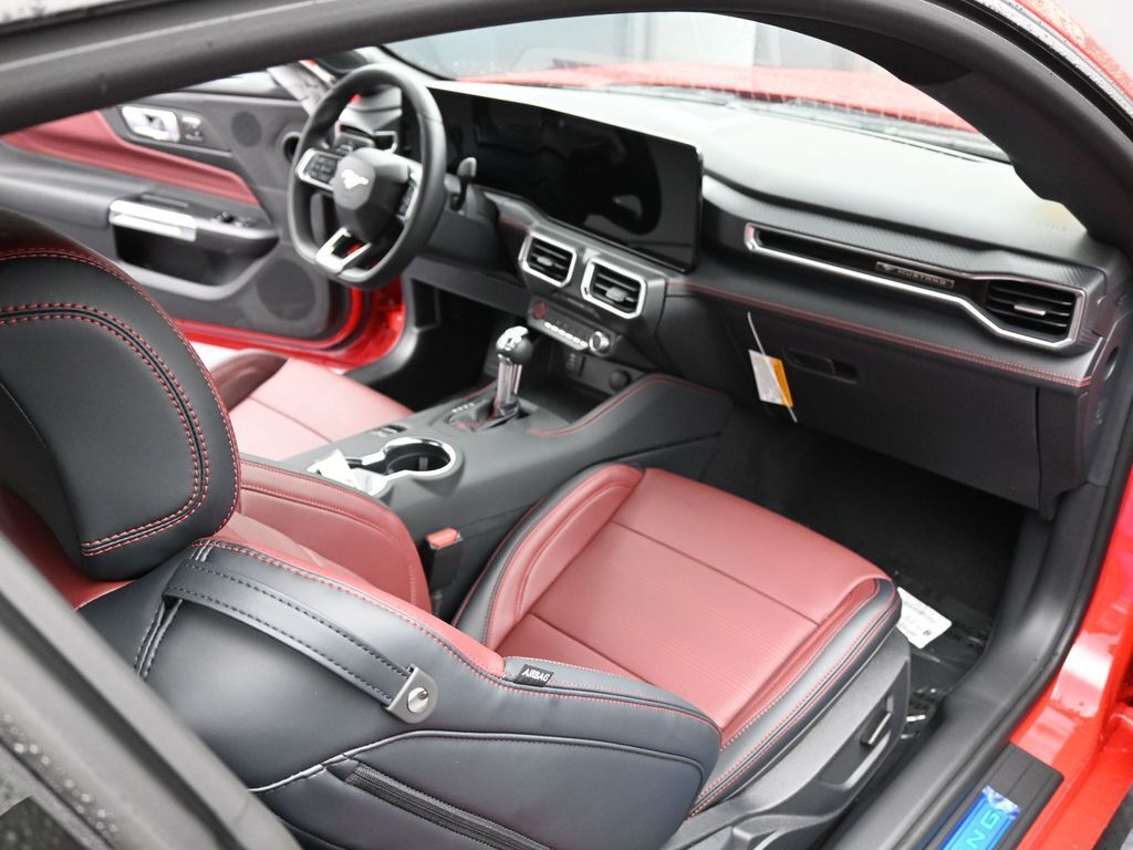 2025 Ford Mustang GT Premium Fastback