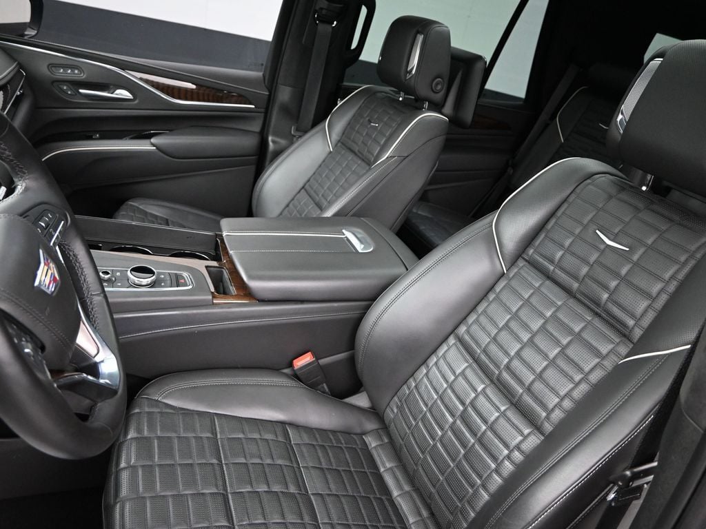 2023 Cadillac Escalade 4WD Sport Platinum