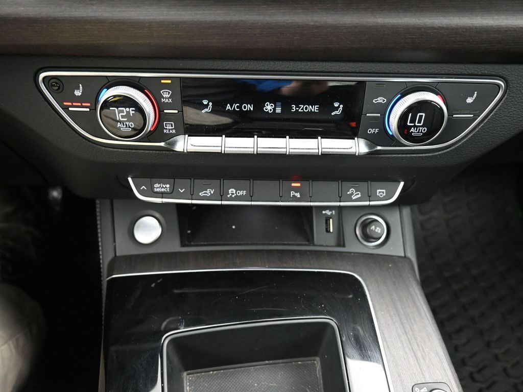 2021 Audi Q5 Premium Plus 55 TFSI e quattro S tronic