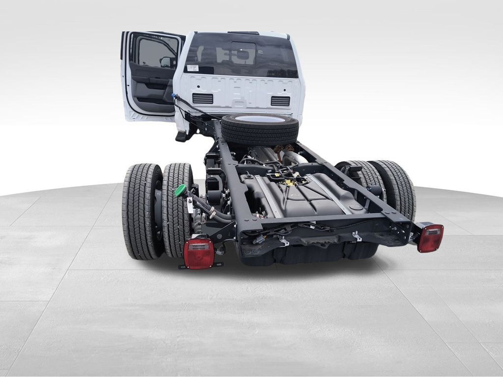 2024 Ford F-450 Chassis XL