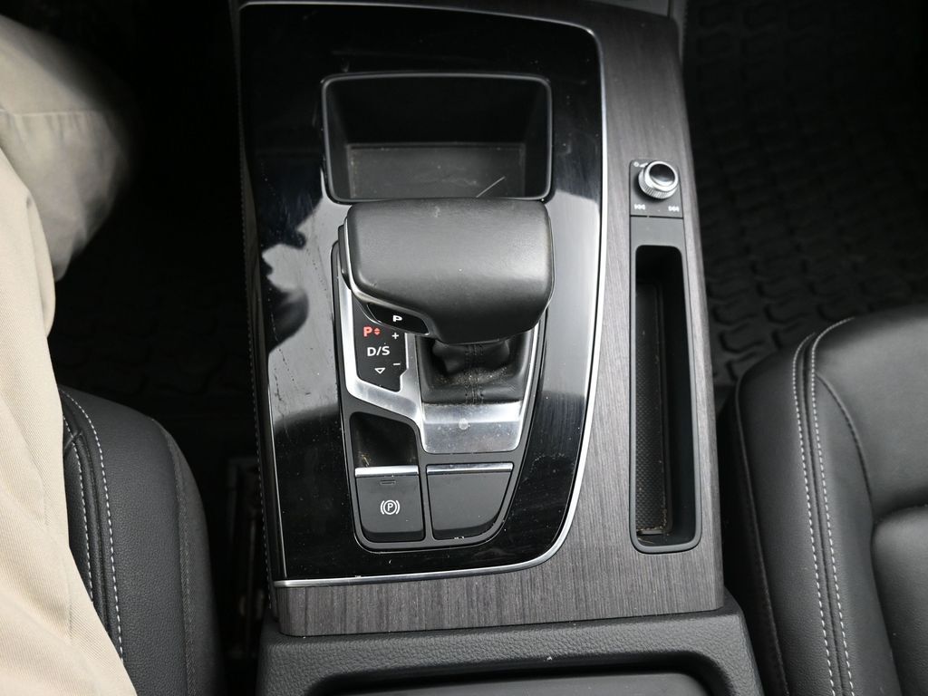 2021 Audi Q5 Premium Plus 55 TFSI e quattro S tronic