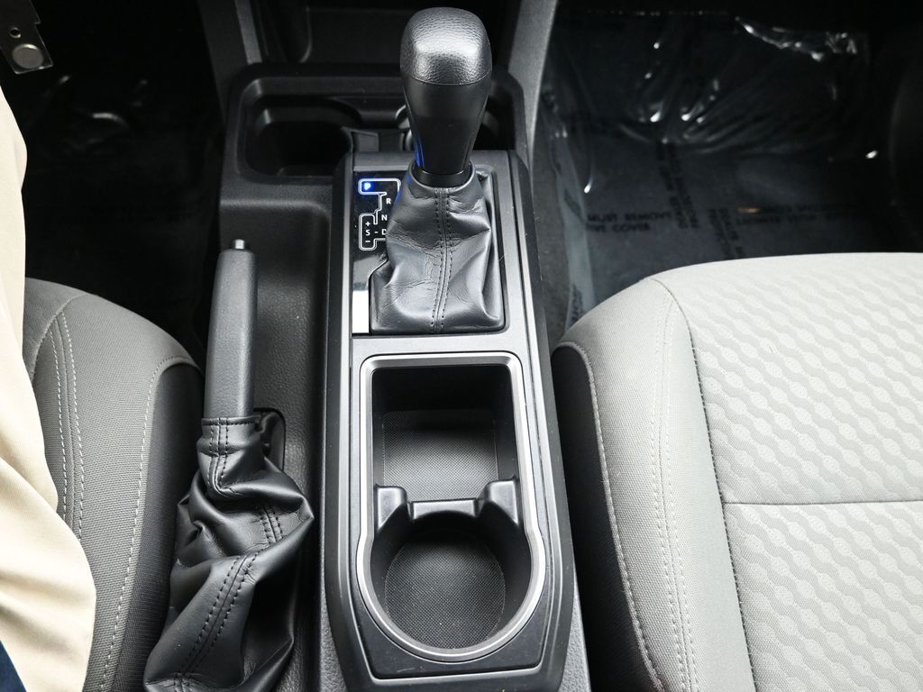 2023 Toyota Tacoma SR V6