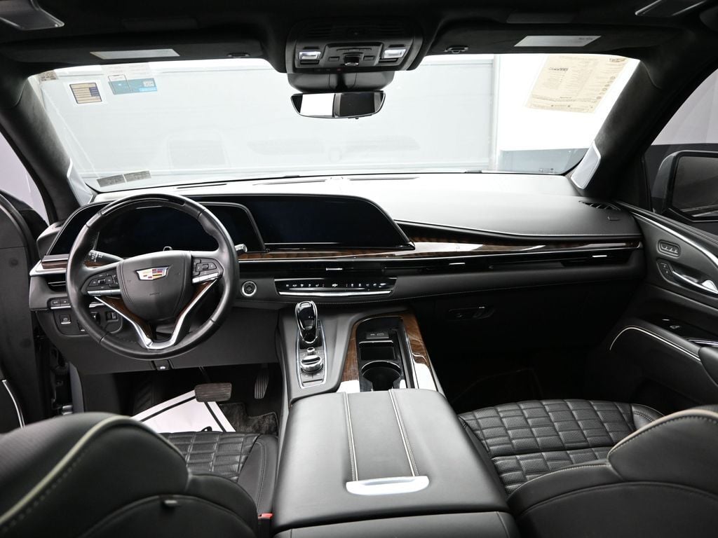 2023 Cadillac Escalade 4WD Sport Platinum