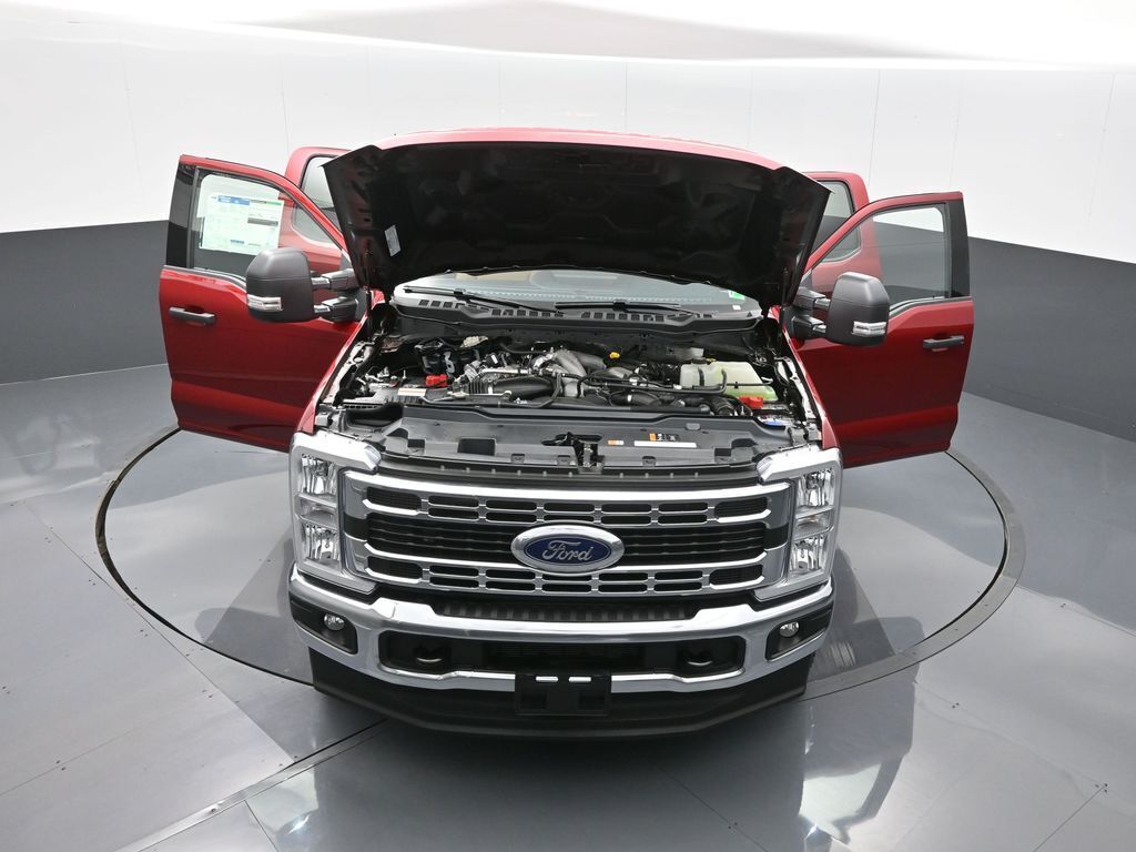 2025 Ford F-350 XLT
