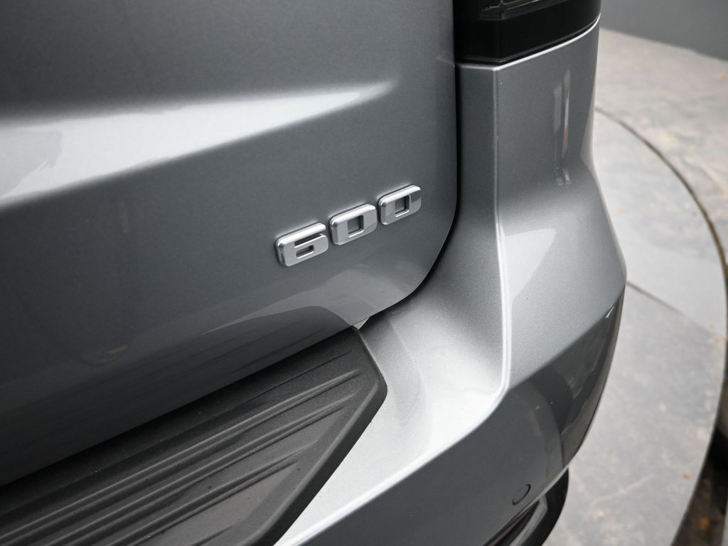 2023 Cadillac Escalade 4WD Sport Platinum