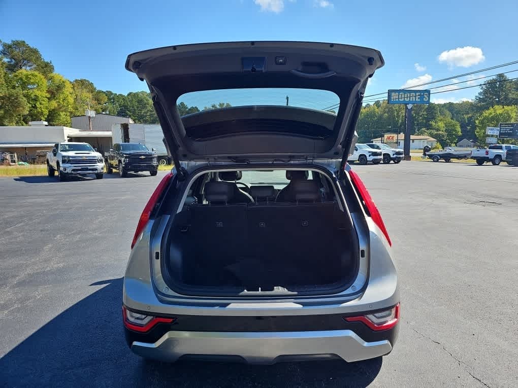 2023 Kia Niro SX Touring