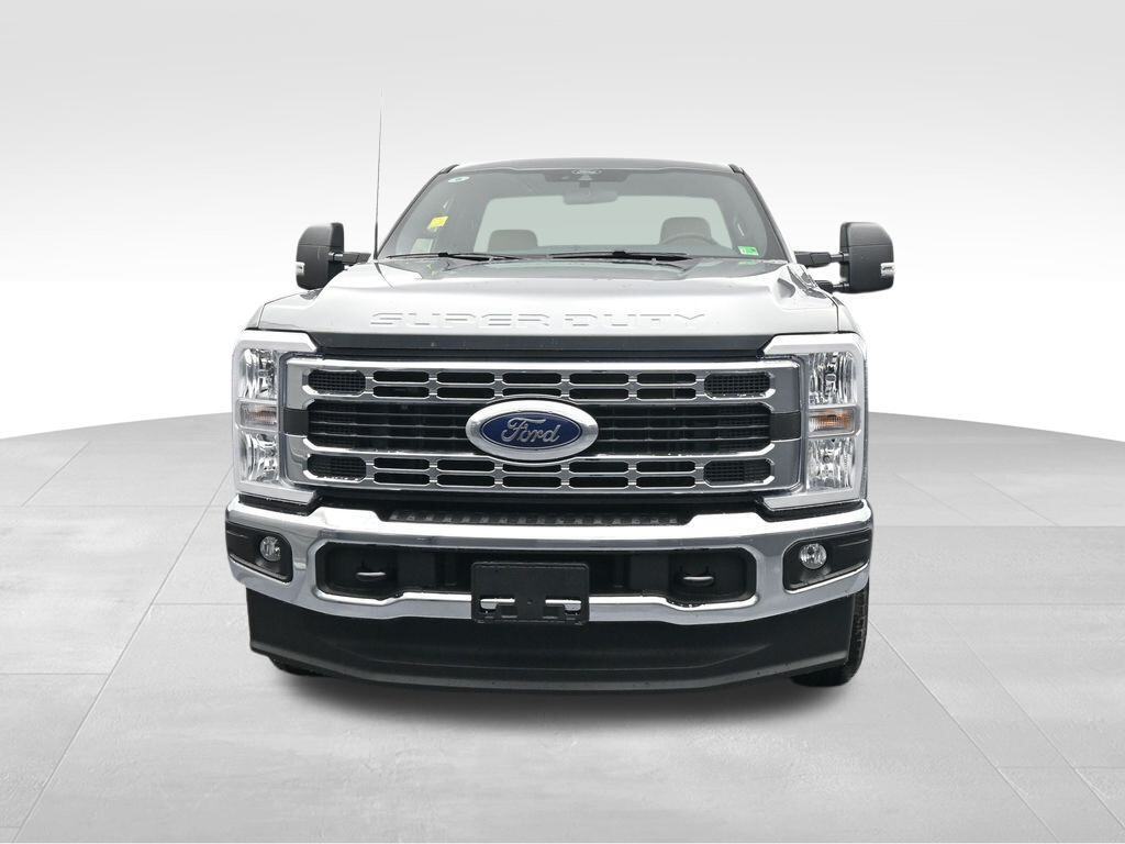 2025 Ford F-350 XLT
