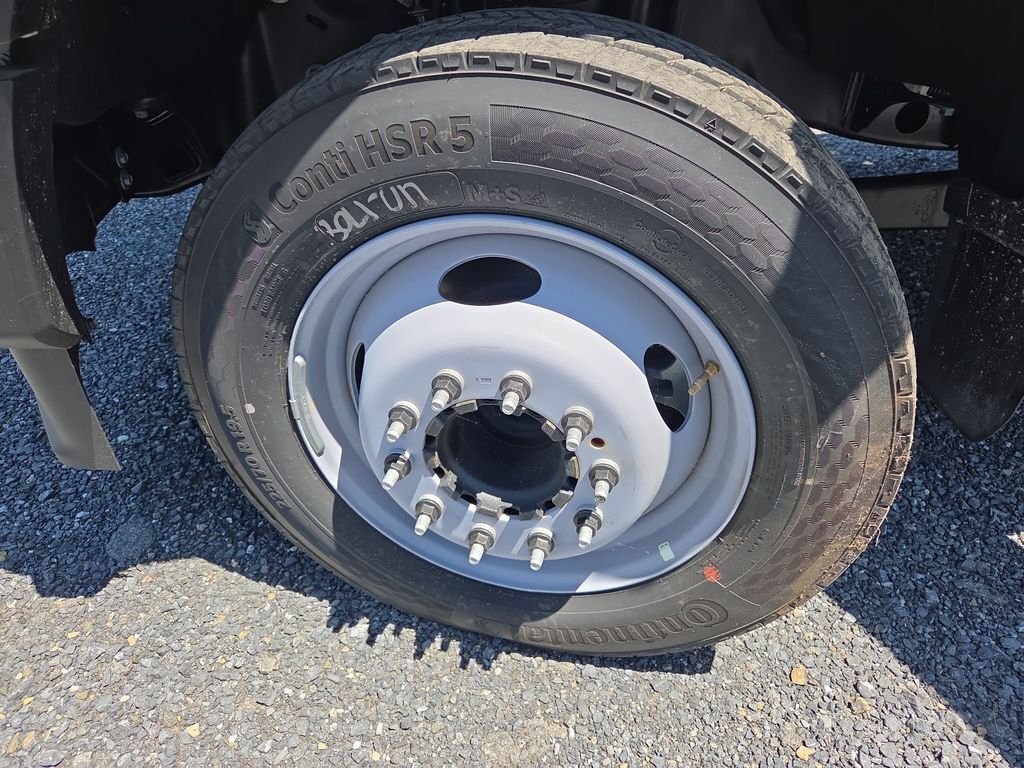 2024 Ford F-450 Chassis XL