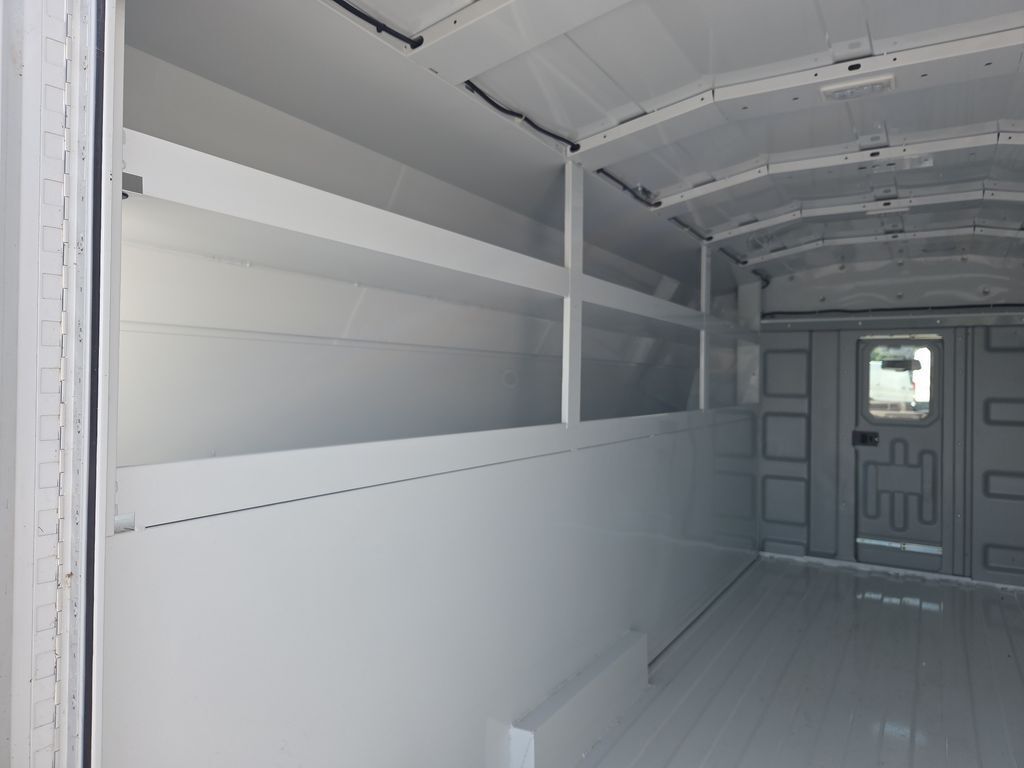 2024 Ford E-450 Cutaway 