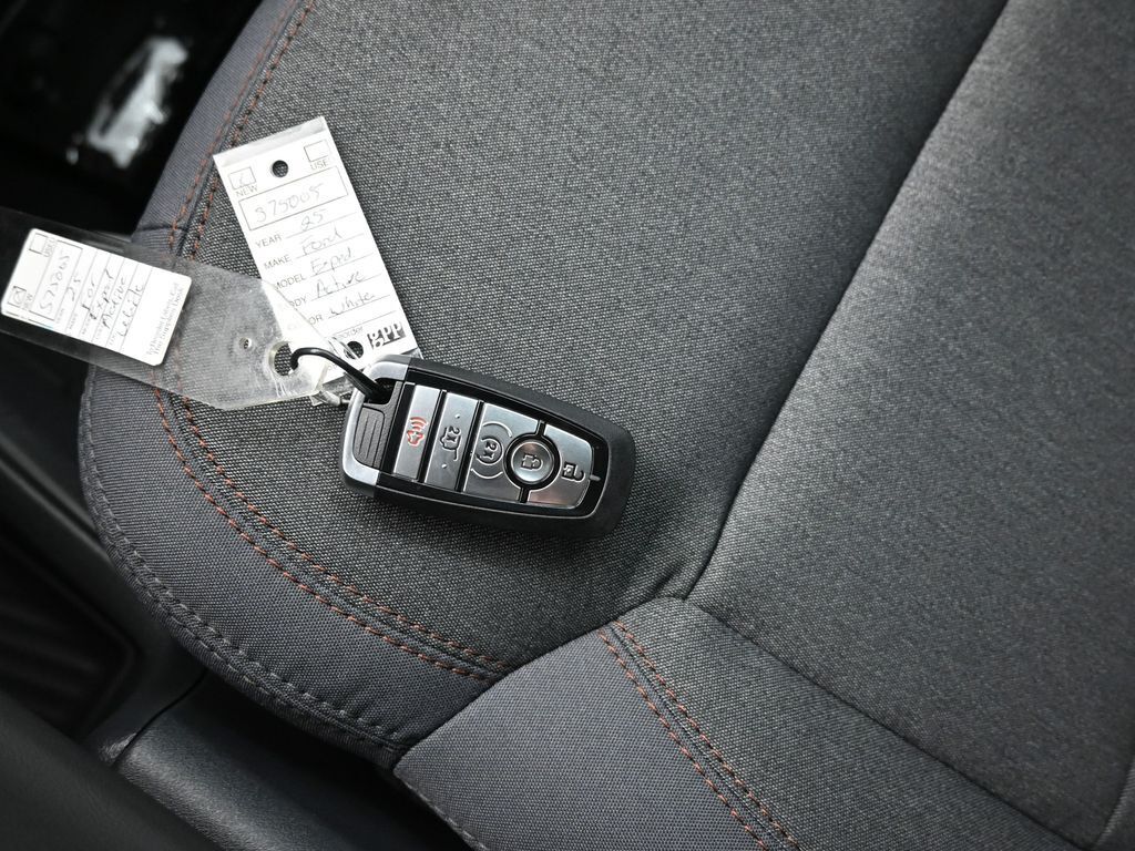 2025 Ford Expedition Active MAX