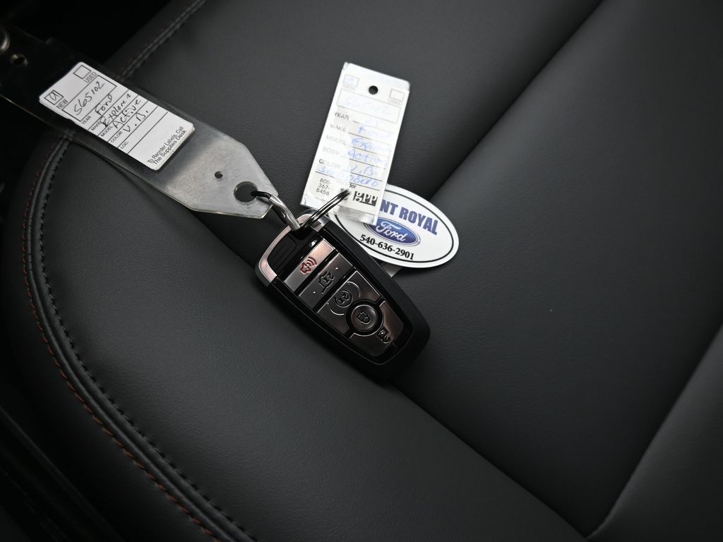 2025 Ford Explorer Active