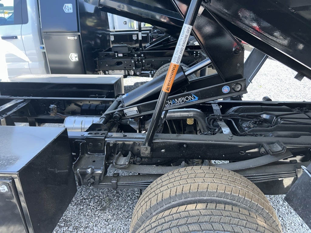 2024 Ford F-550 Chassis XL