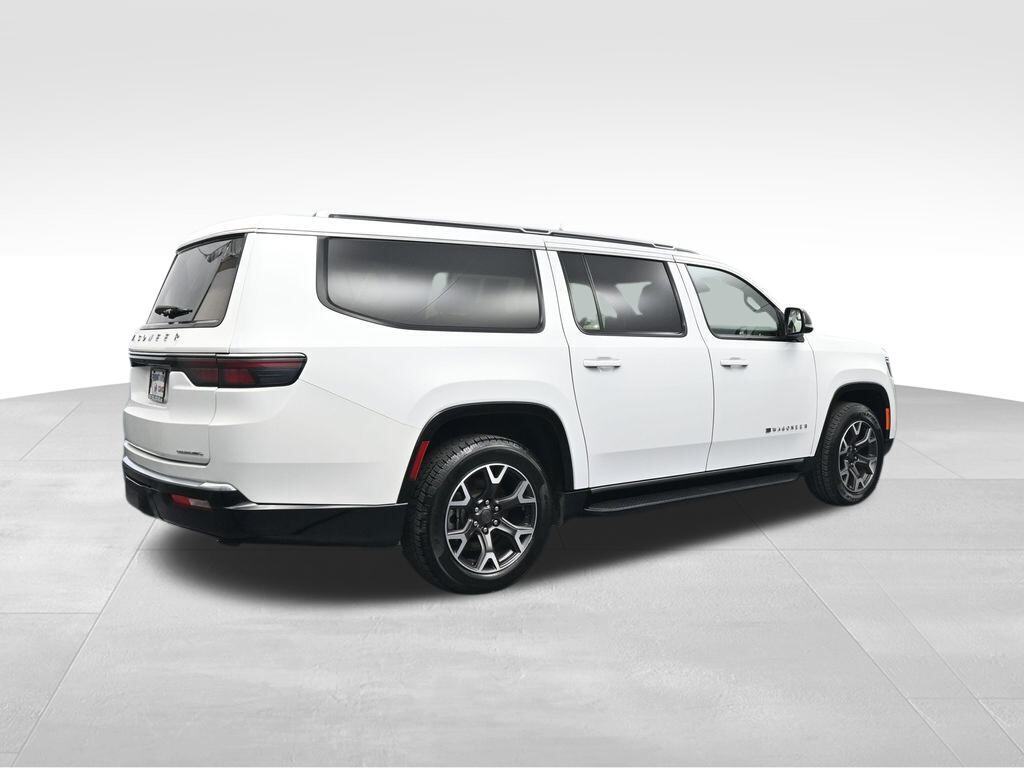 2023 Jeep Wagoneer L Series III 4x4