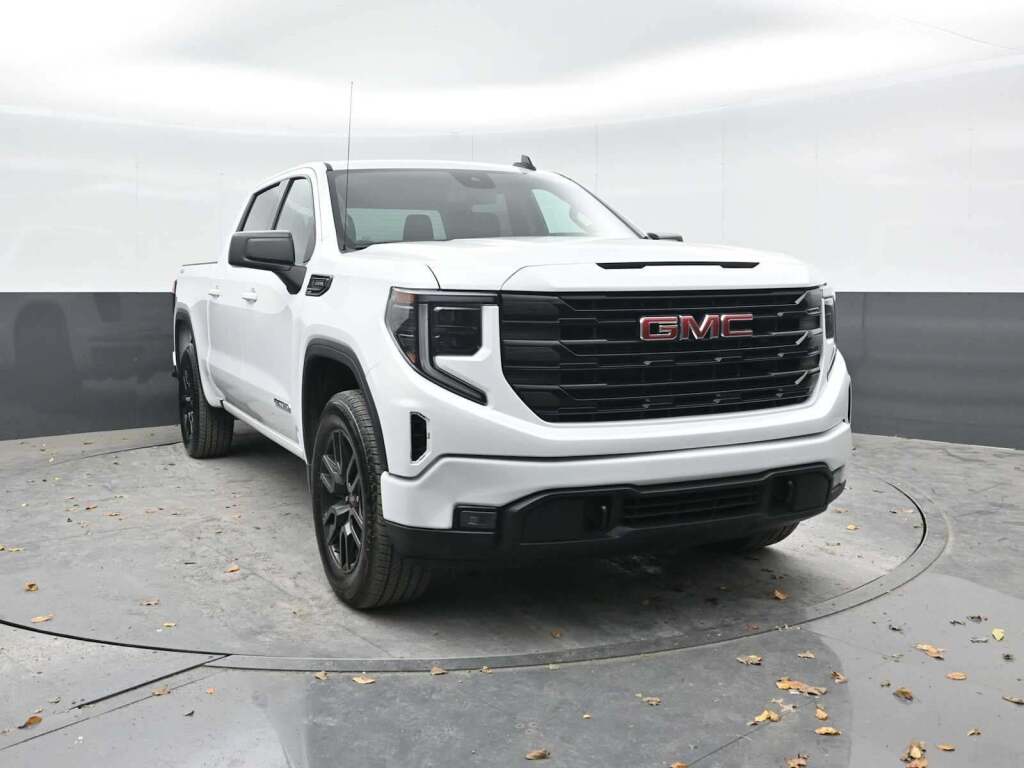 2025 GMC Sierra 1500 Elevation
