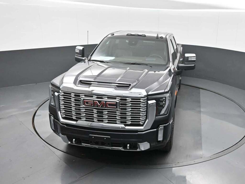 2025 GMC Sierra 2500HD Denali