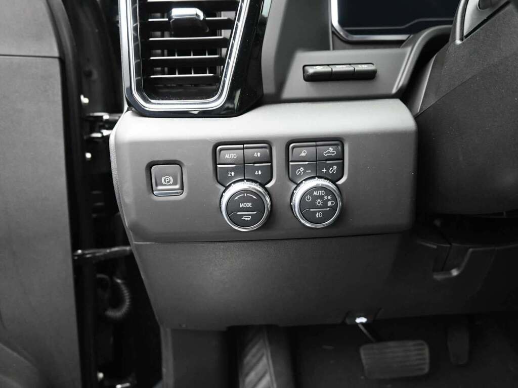 2025 GMC Sierra 2500HD Denali