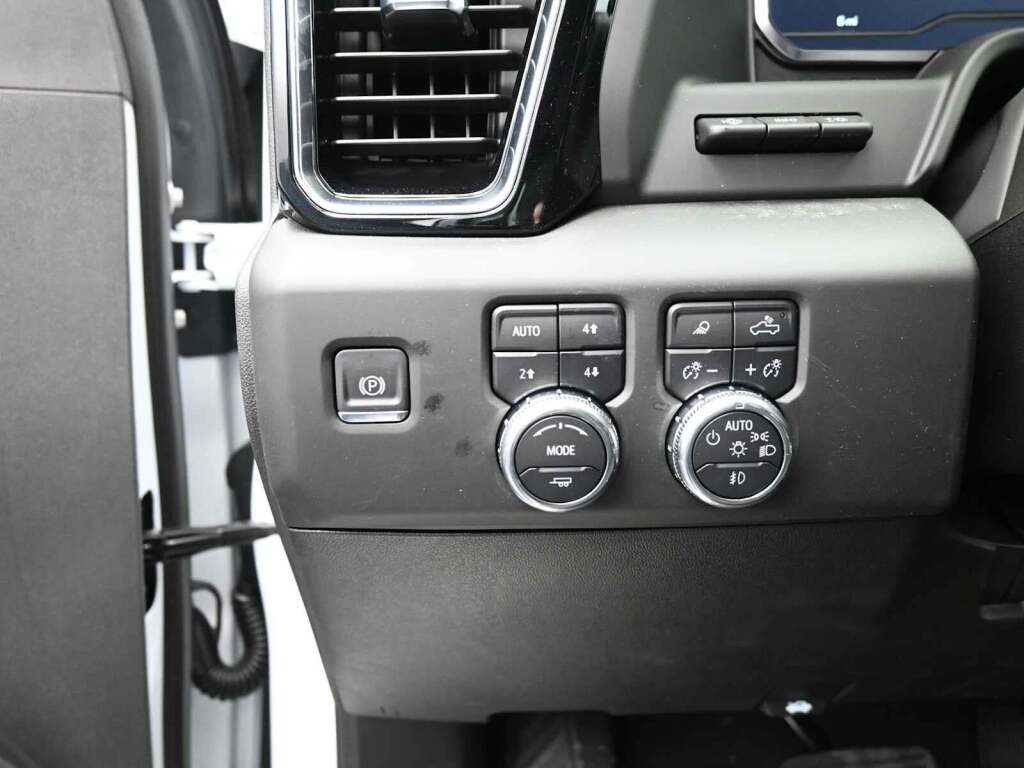 2025 GMC Sierra 3500HD Denali