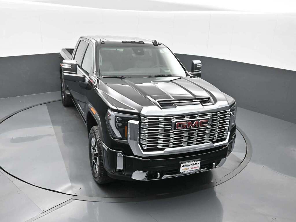 2025 GMC Sierra 2500HD Denali