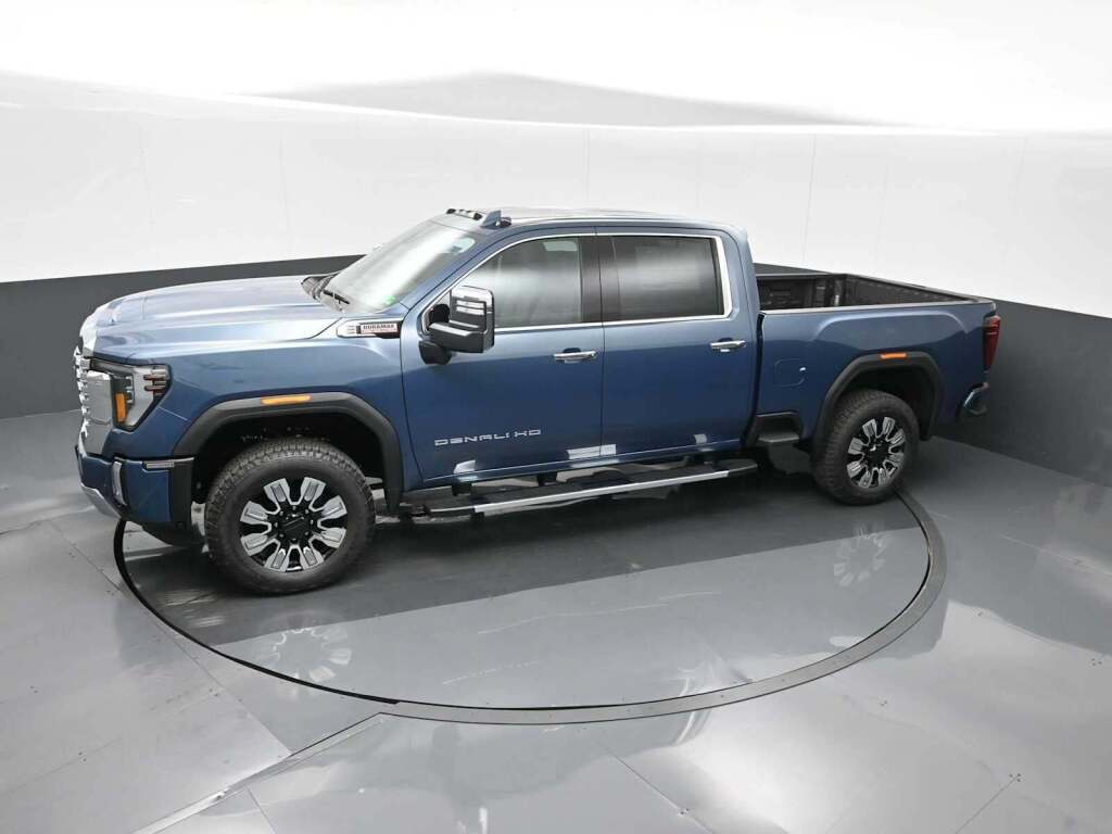 2025 GMC Sierra 2500HD Denali