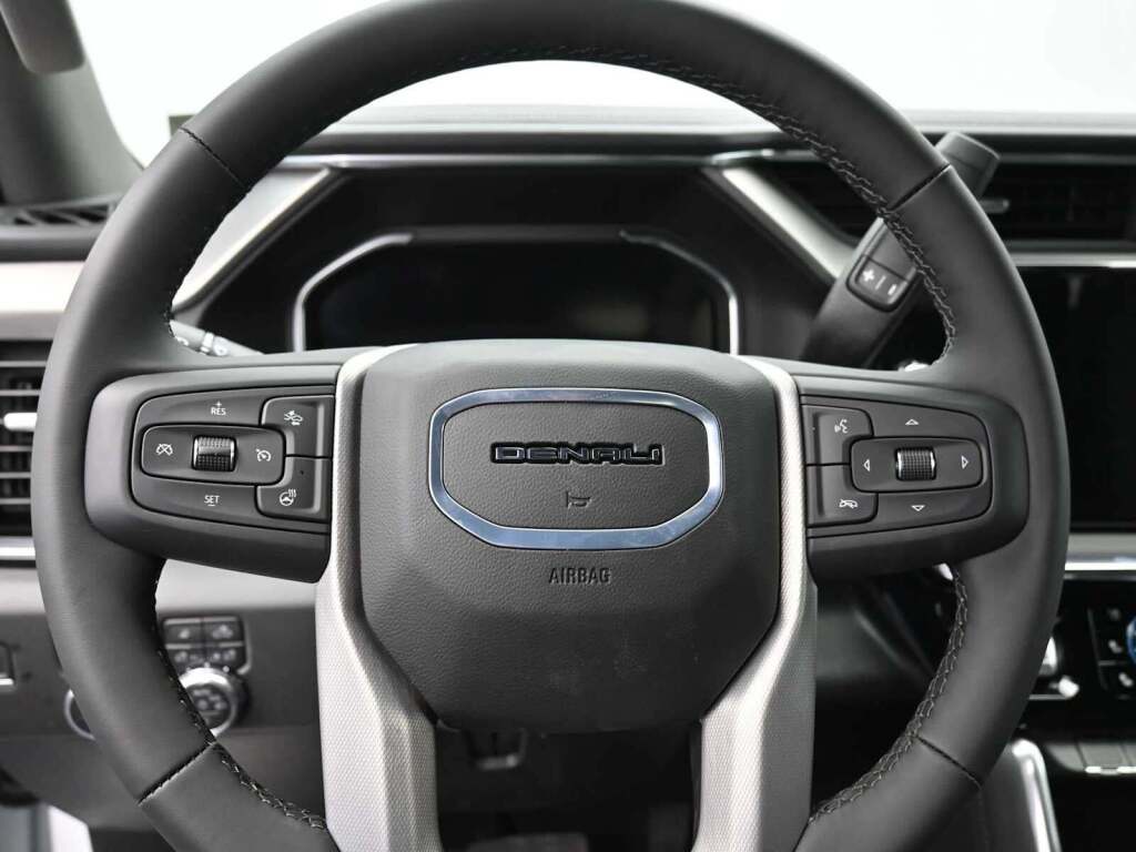 2025 GMC Sierra 3500HD Denali