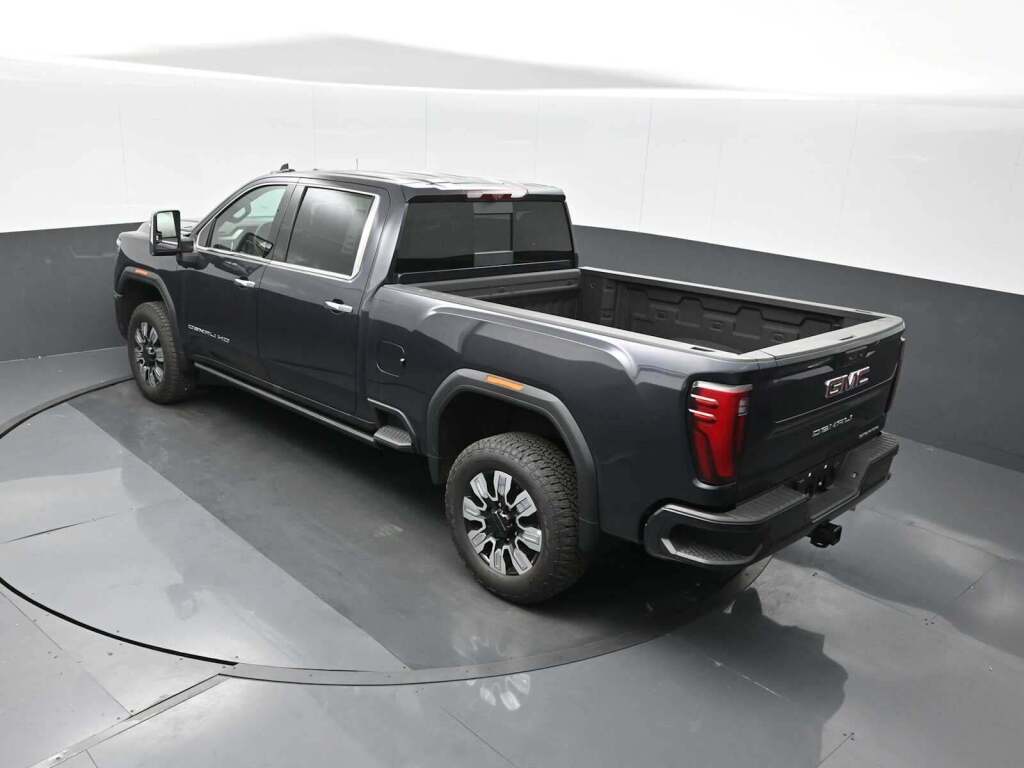 2025 GMC Sierra 2500HD Denali