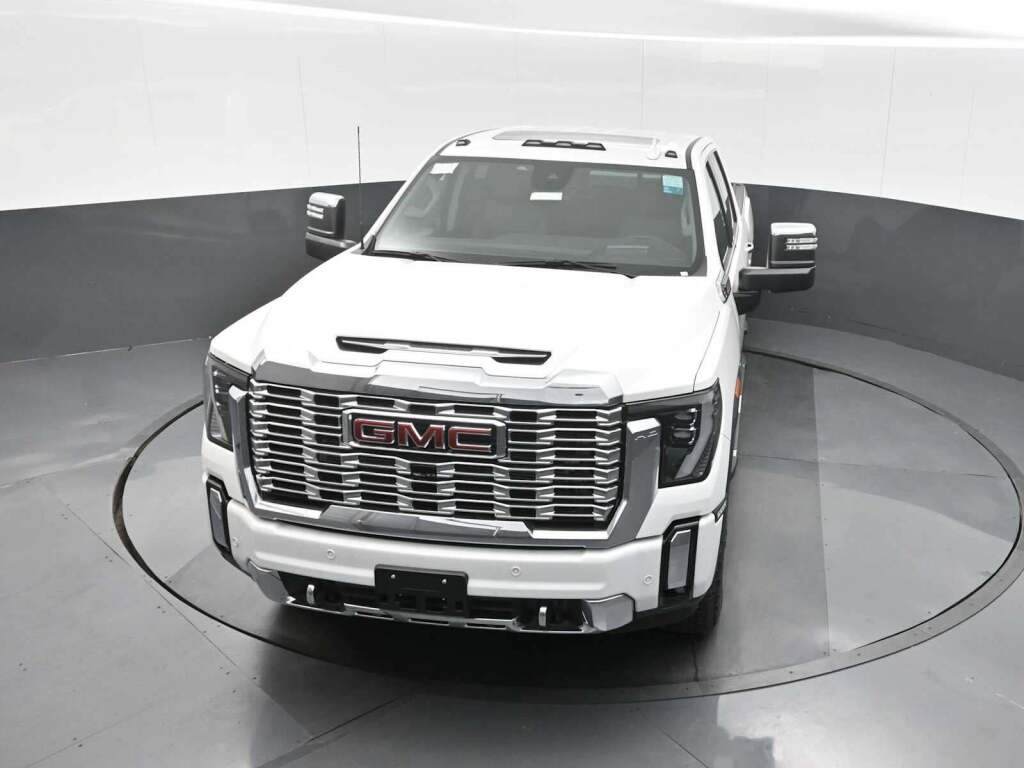 2025 GMC Sierra 2500HD Denali