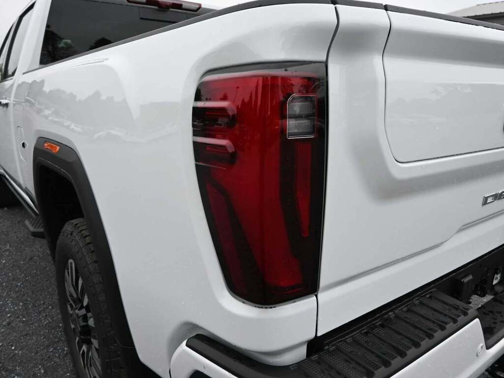 2025 GMC Sierra 2500HD Denali Ultimate