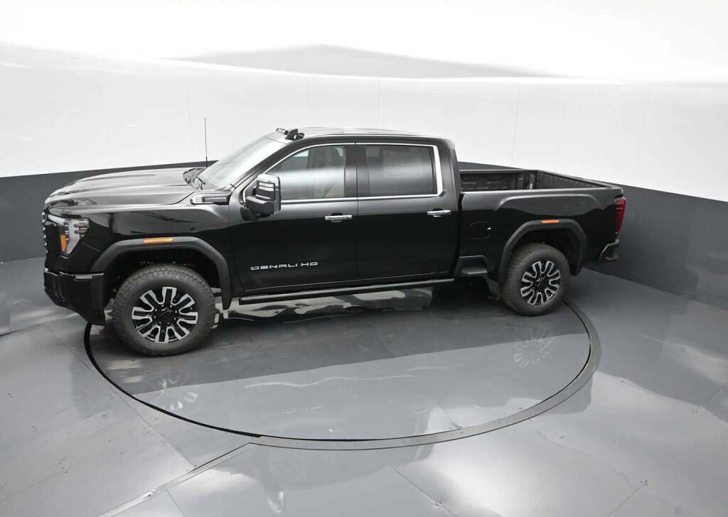 2025 GMC Sierra 2500HD Denali Ultimate