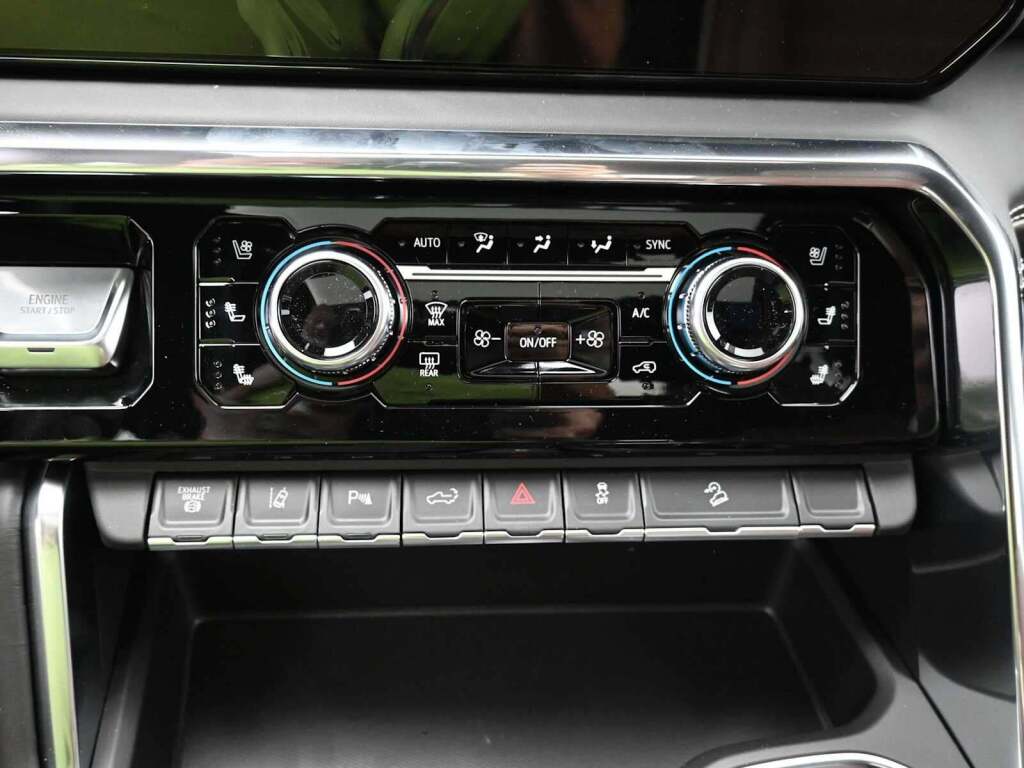 2025 GMC Sierra 2500HD Denali Ultimate