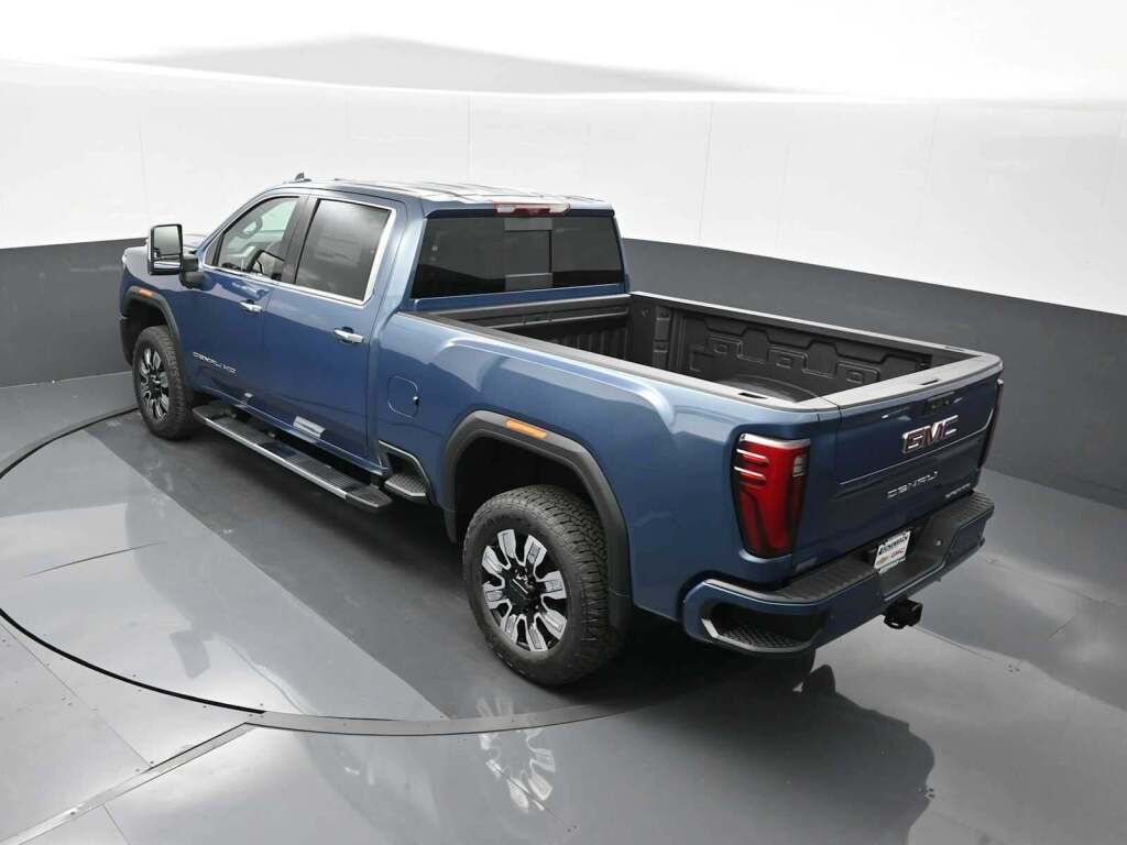 2025 GMC Sierra 2500HD Denali