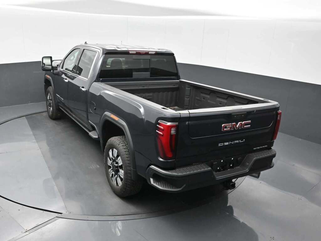 2025 GMC Sierra 2500HD Denali
